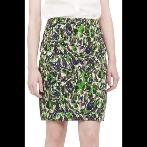 FINAL SALE Club Monaco Watercolor Floral “Carey” Pencil Skirt Size 8 - Picture 1 of 9